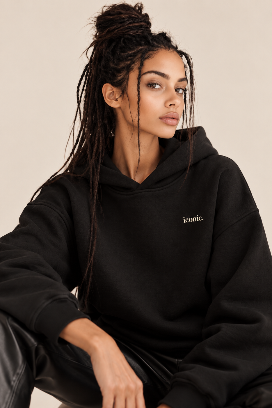 ICONIC. Oversized Hoodie